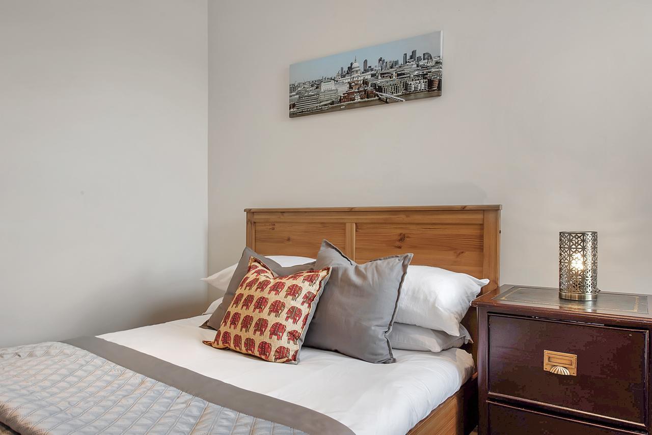 Finding My Palace Guest House In Tooting Mitcham Bagian luar foto